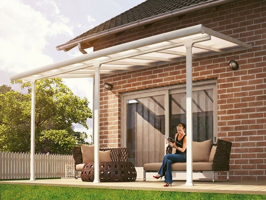 White aluminium and polycarbonate patio cover for outdoor use - product detail