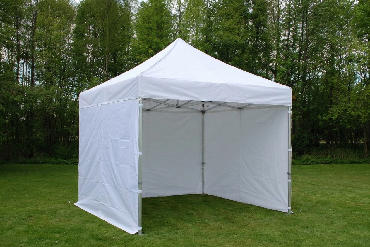 White pop-up gazebo with aluminium frame for outdoor events