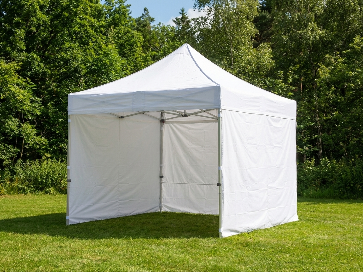 White pop-up gazebo with aluminium frame for outdoor events