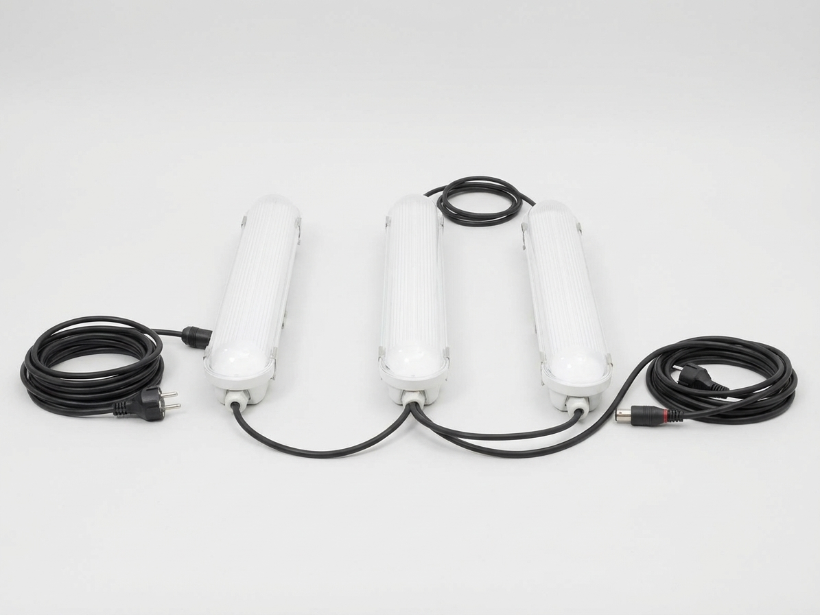 Industrial LED Fixture in white, made from polycarbonate