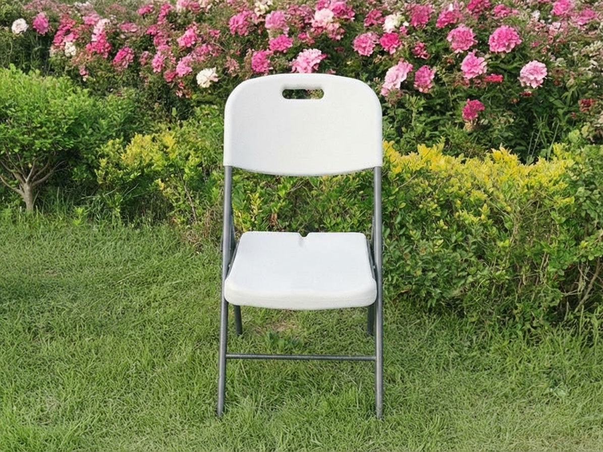 Folding chair in white and grey, suitable for indoor and outdoor use - product detail