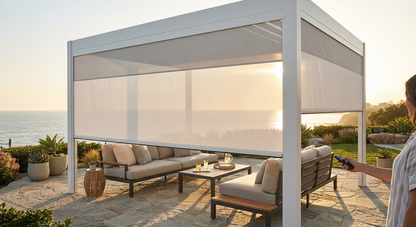 Electric sidewall screen for pergola in white and light grey - view 3