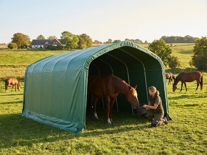 Green PVC livestock shelter for outdoor use - view 3