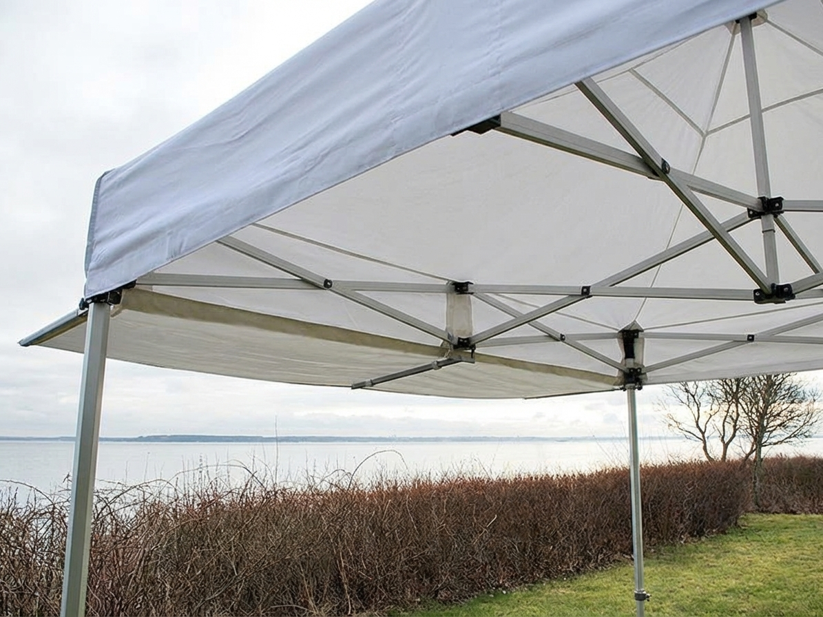 UV-resistant gazebo overhang in white, perfect for outdoor events