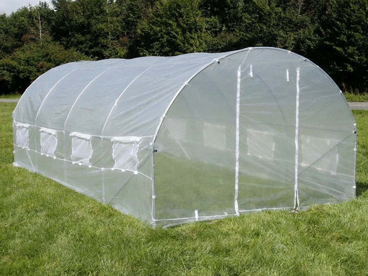 Transparent polytunnel greenhouse 4x8x2 m with galvanised steel frame