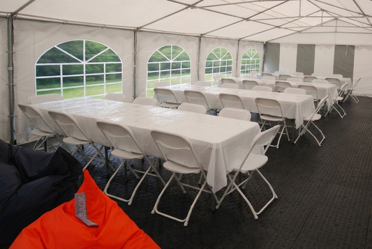 White polyester tablecloth, 152x76 cm, ideal for indoor and outdoor use