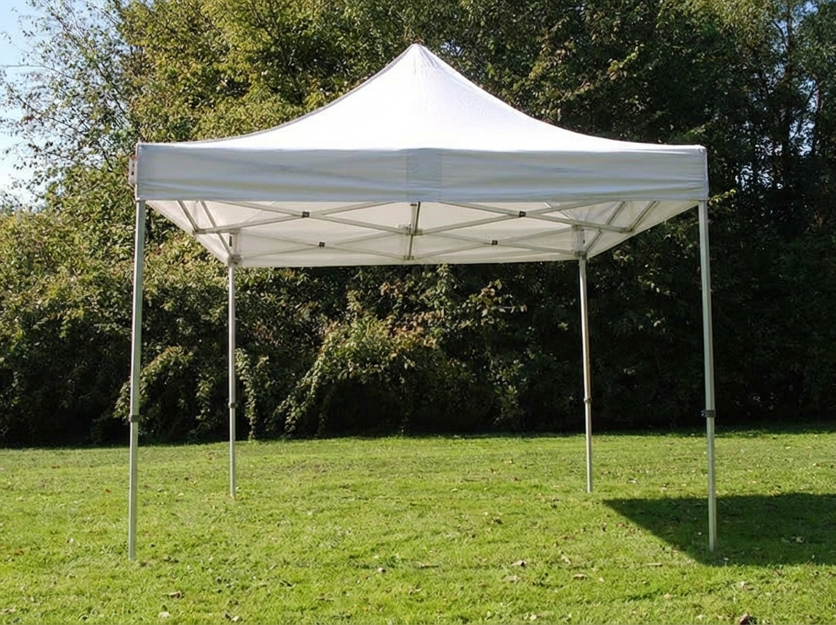 White pop up gazebo 4x4 m with flame retardant steel frame
