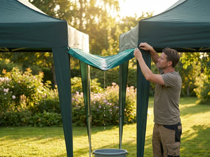 Green 6 metre raingutter for FleXtents, made of polyester with PVC backing